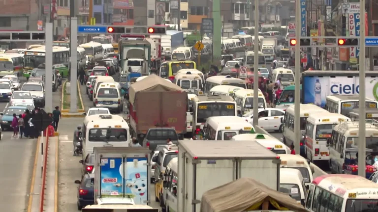 ¡Vía estrangulada! El MTC sentencia a la carretera central